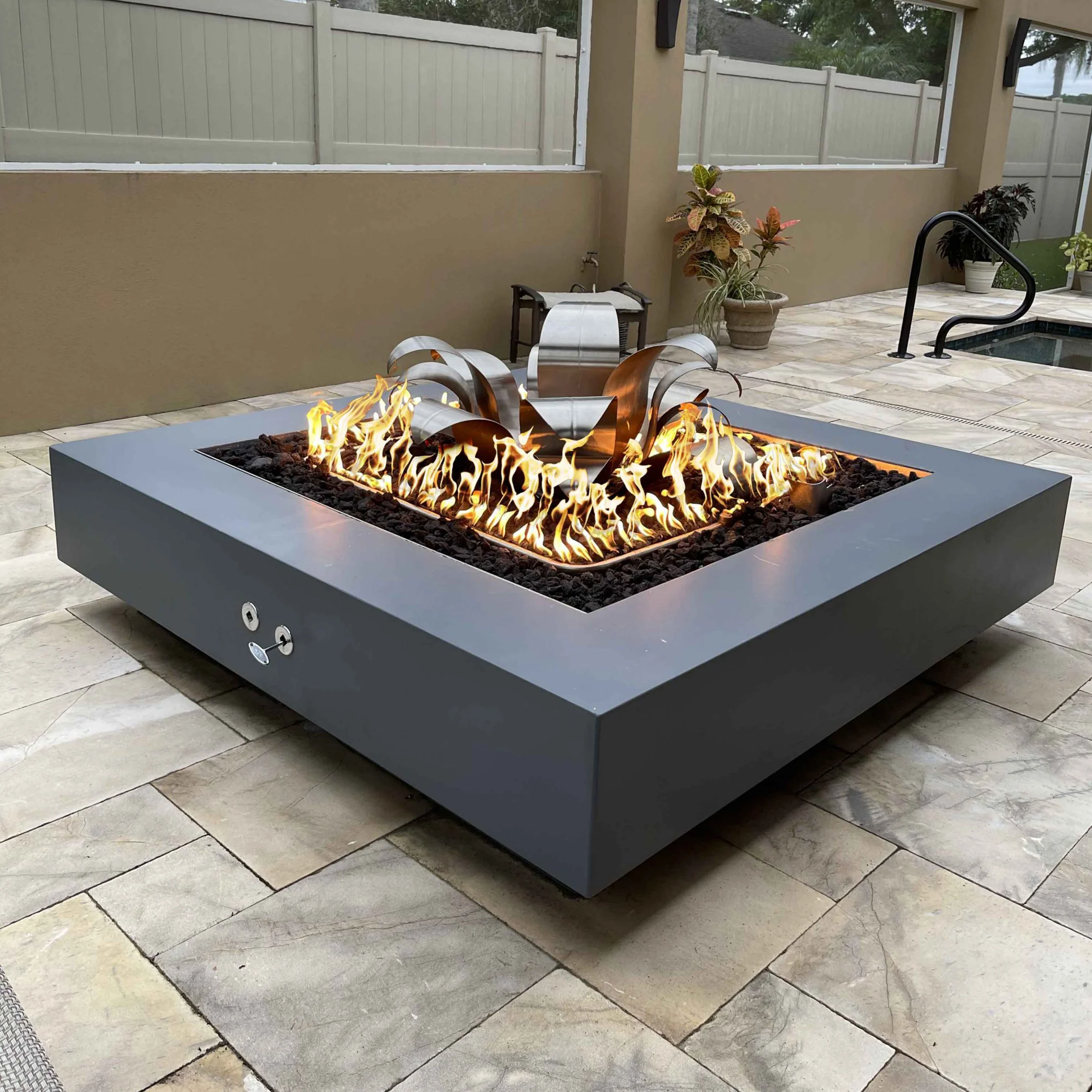 Cabo Square Fire Pit 36" (GFRC Concrete) - Image 9