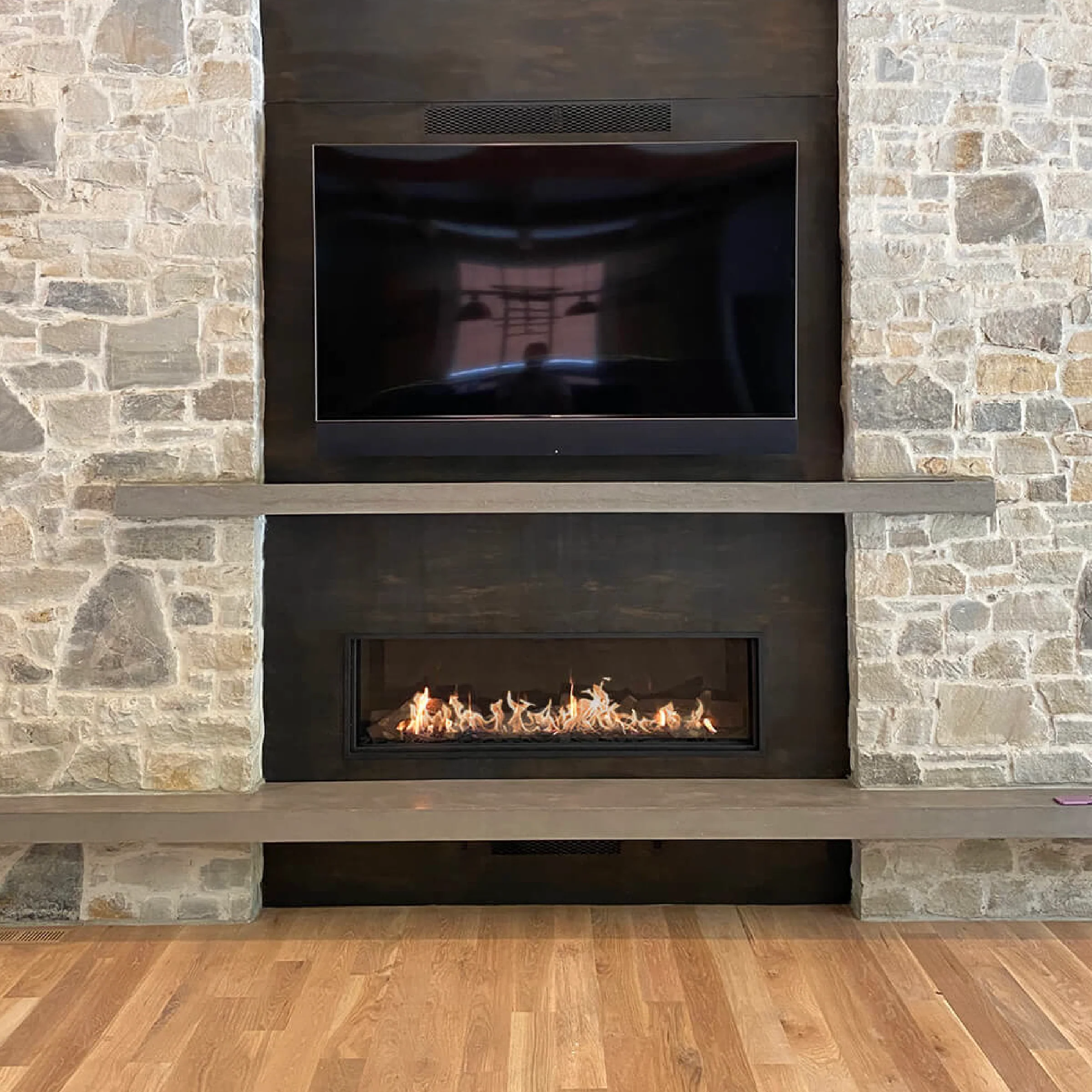 Front Facing Regular Glass Height Fireplace