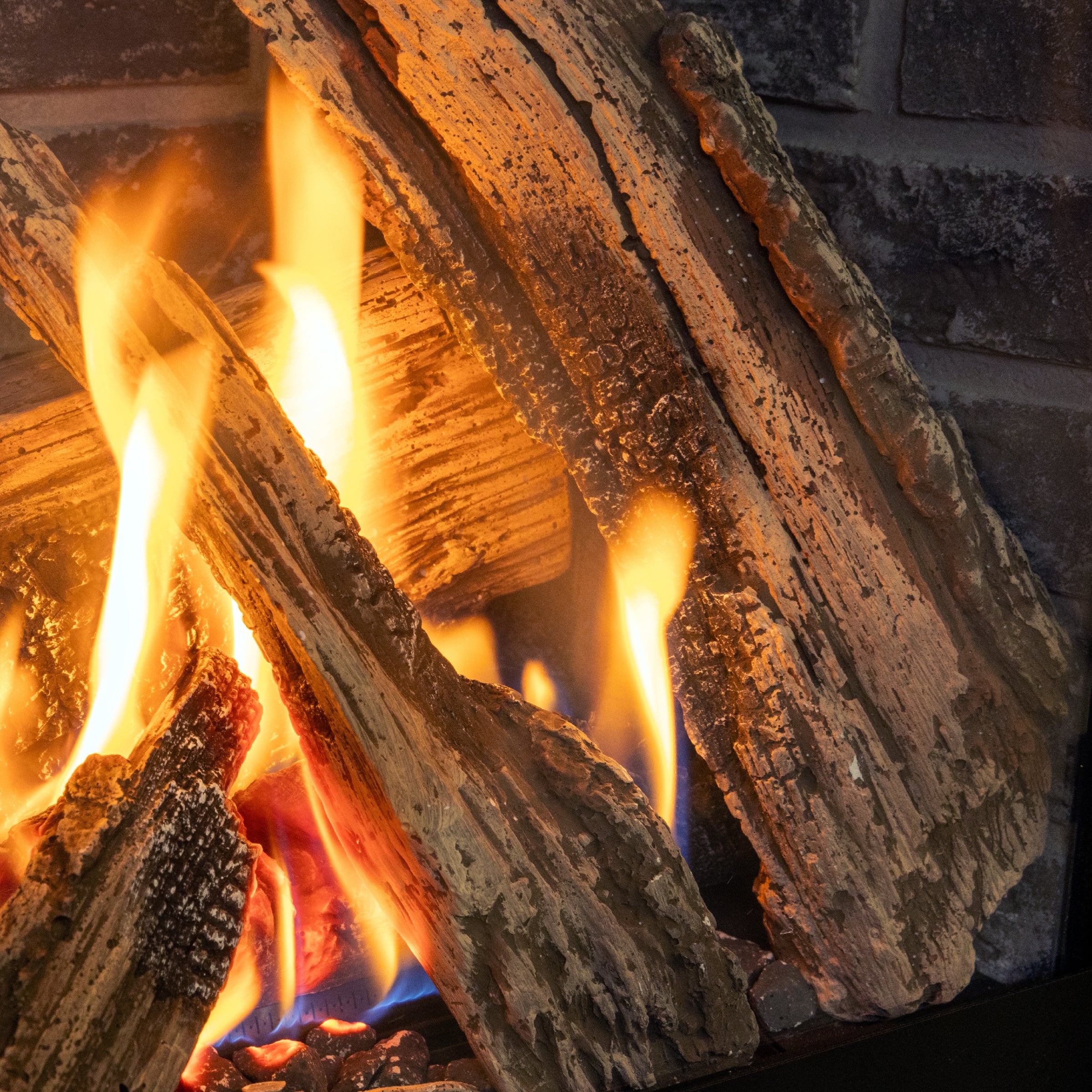 200A P2 Gas Fireplace - Image 5