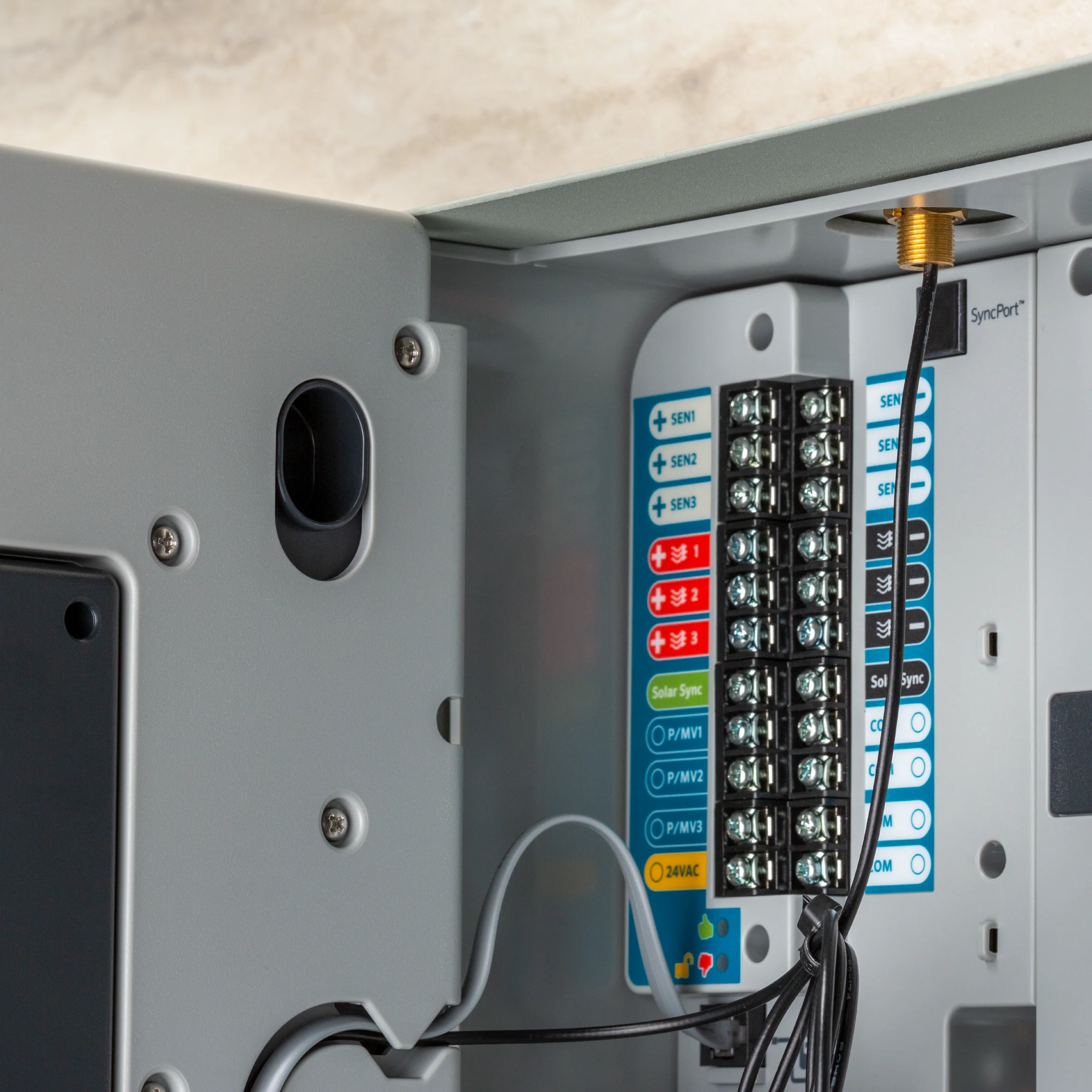 Hunter ACC2 12-Station Plastic Wall Mount - Image 3